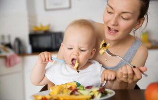 小孩吃挂藤瓜视频播放,视频播放引网友热议