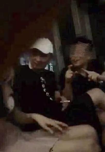 王思聪吃瓜女孩视频大全