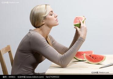 吃瓜国外美女视频大全,吃瓜视频中的异国风情